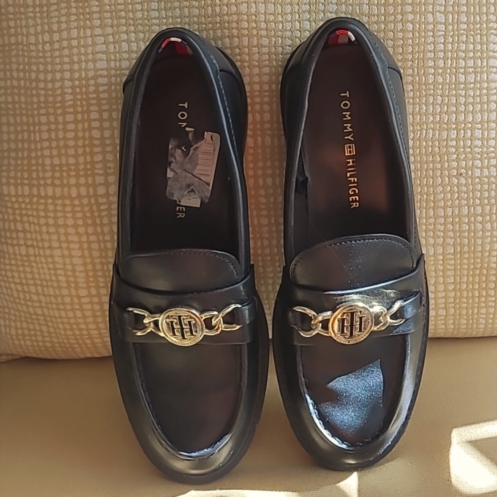 TOMMY HILFIGER LOAFERS